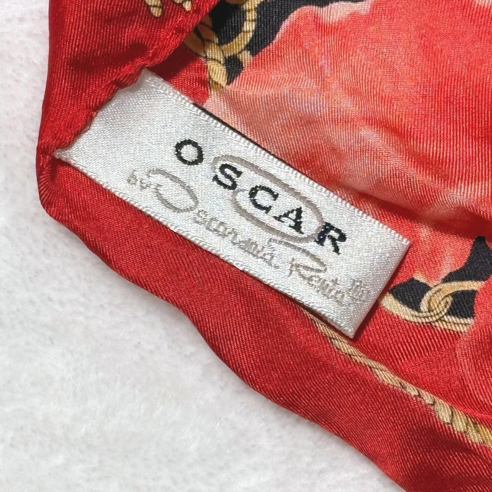 Oscar by Oscar de La Renta Red Silk Floral Chain Tassel DesignPrint Scarf